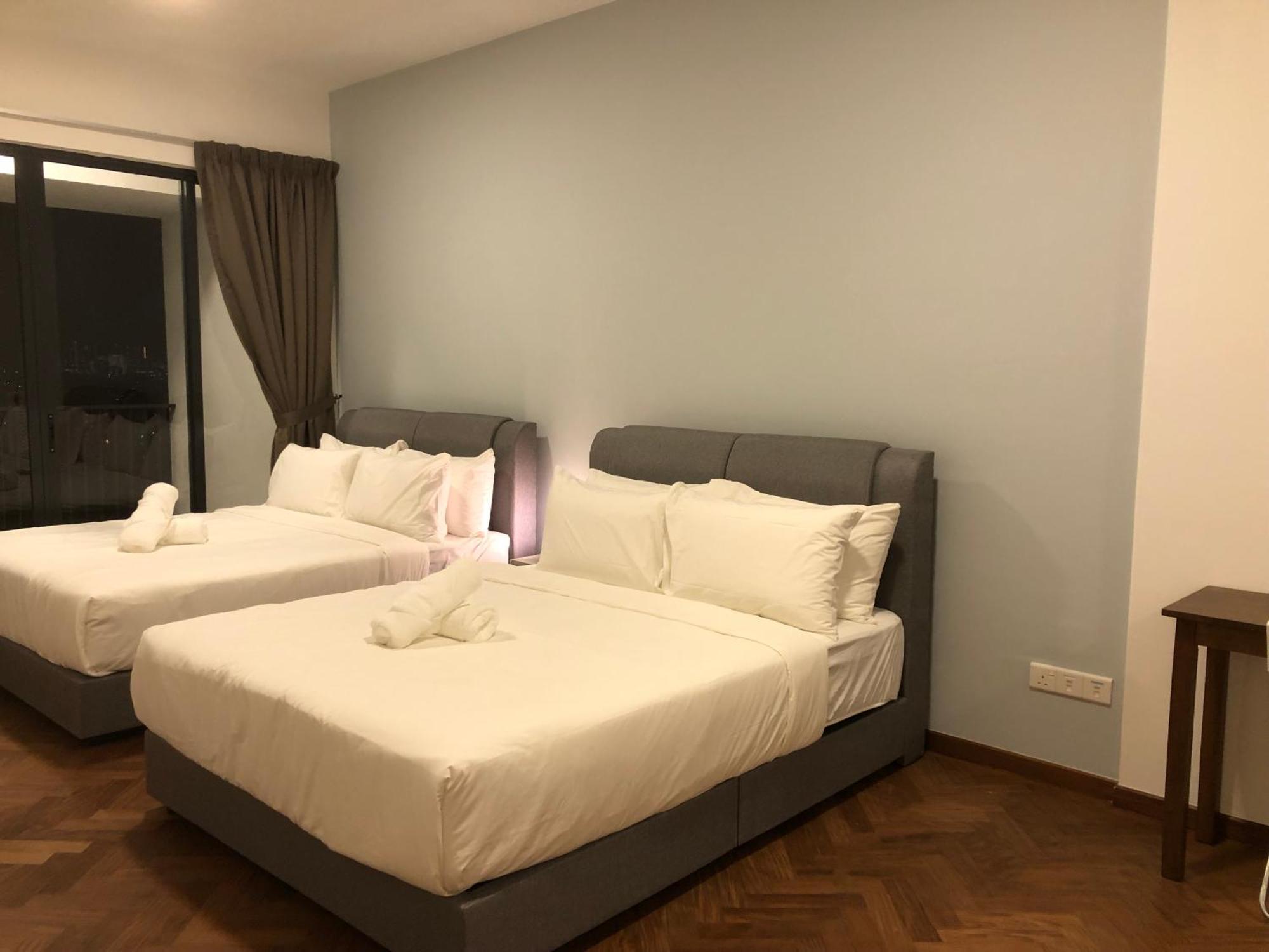 Seaview Water Purify Cozy Comfortable For Short & Long Stay In The Landmark By Katana George Town Eksteriør billede