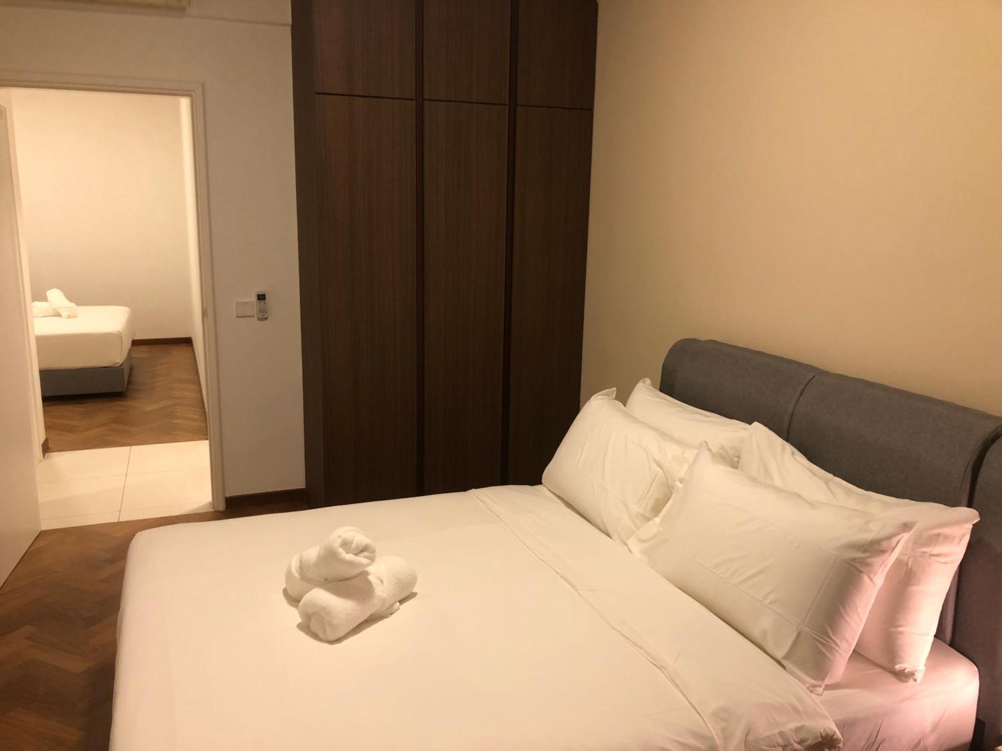 Seaview Water Purify Cozy Comfortable For Short & Long Stay In The Landmark By Katana George Town Eksteriør billede